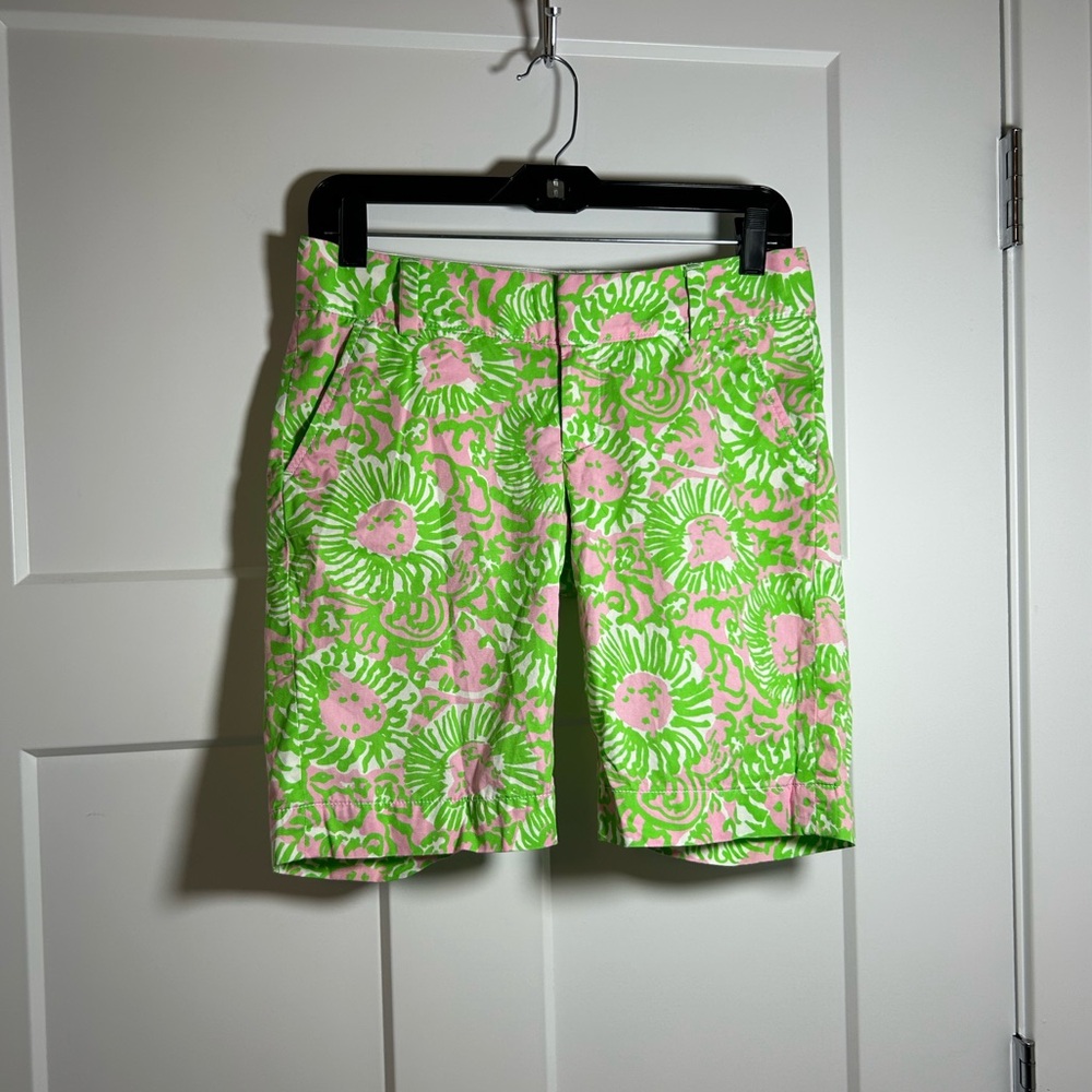 Size 0 Lilly Pulitzer Bermuda shorts